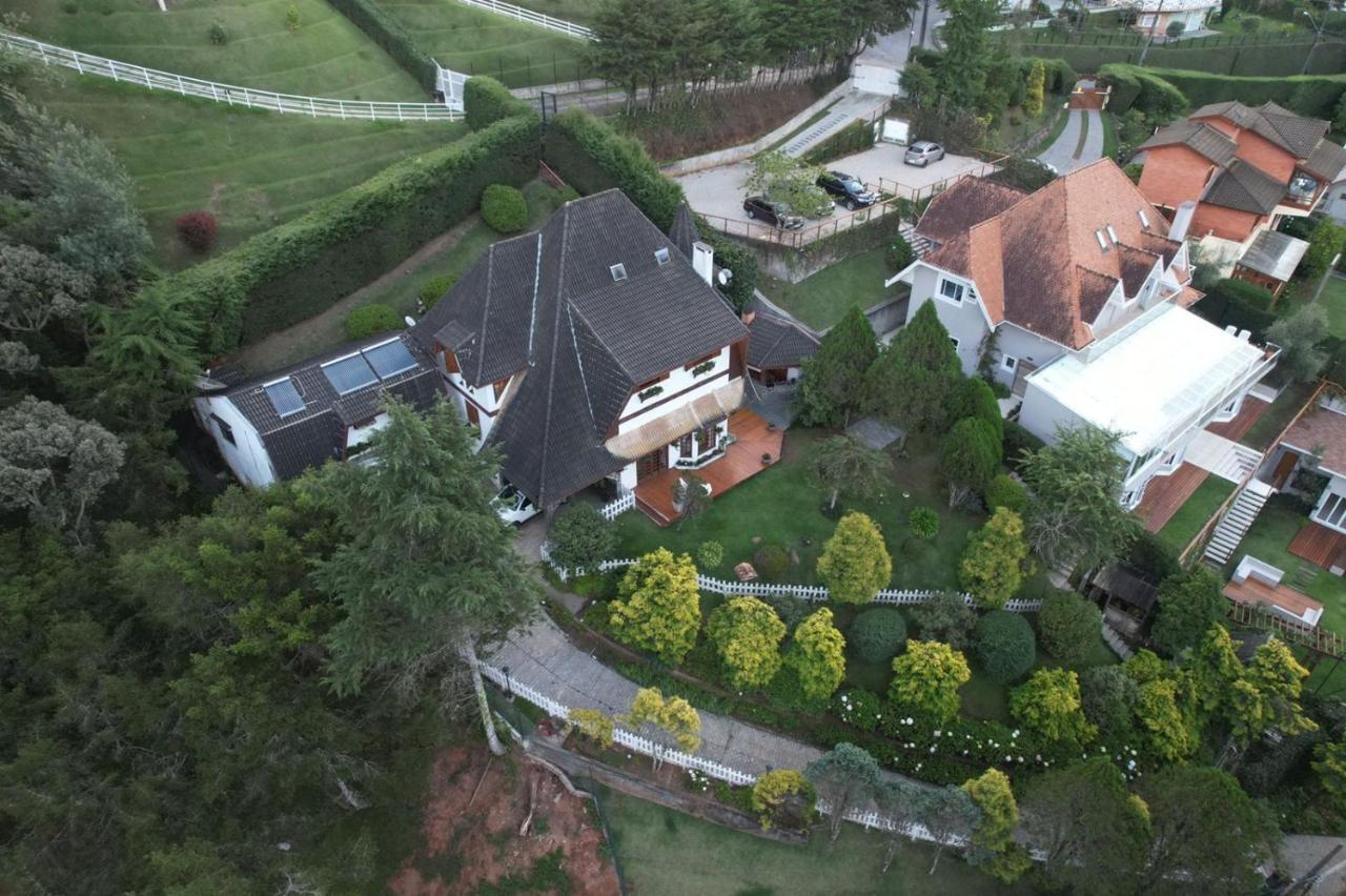 11| Casa Com Lareira Em *