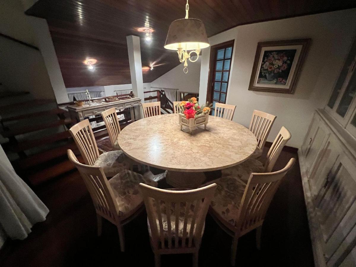 11| Casa Com Lareira Em Campos do Jordão