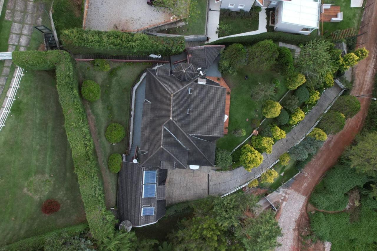 11| Casa Com Lareira Em Campos do Jordão