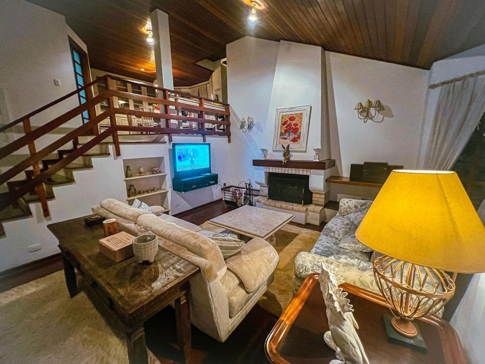 Casa de férias 11| Casa Com Lareira Em